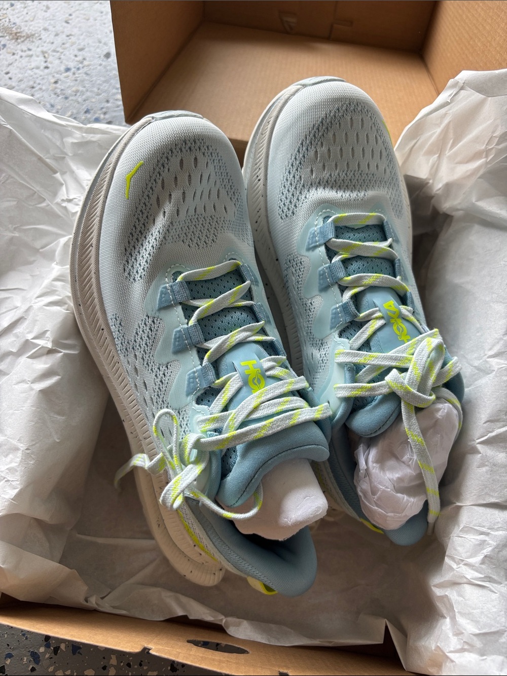 Hoka Kawana 2 Sneakers - Picture 3 of 9